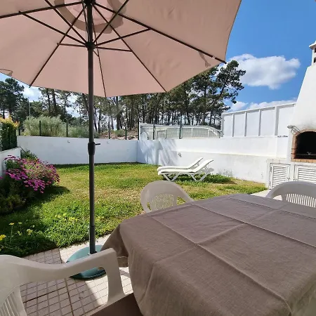 Moradia Perto Da Praia Holiday home *